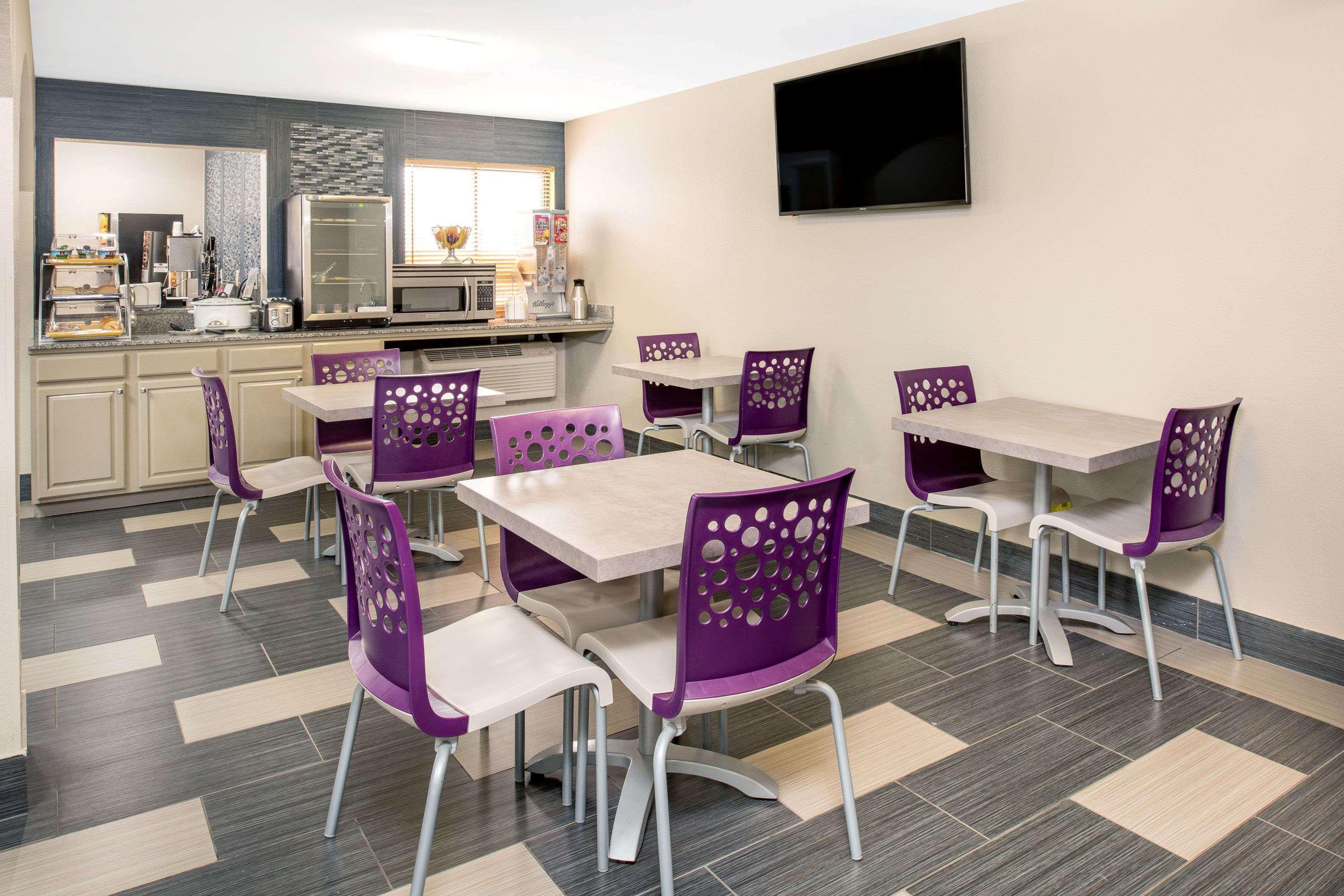 Days Inn By Wyndham Cartago Exterior foto